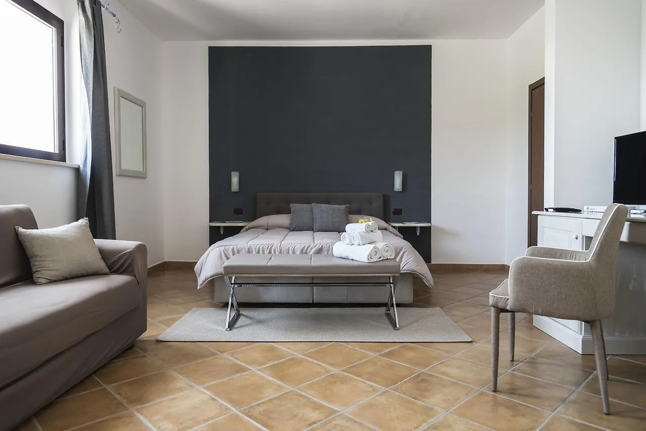 Villa Santadi 4*,